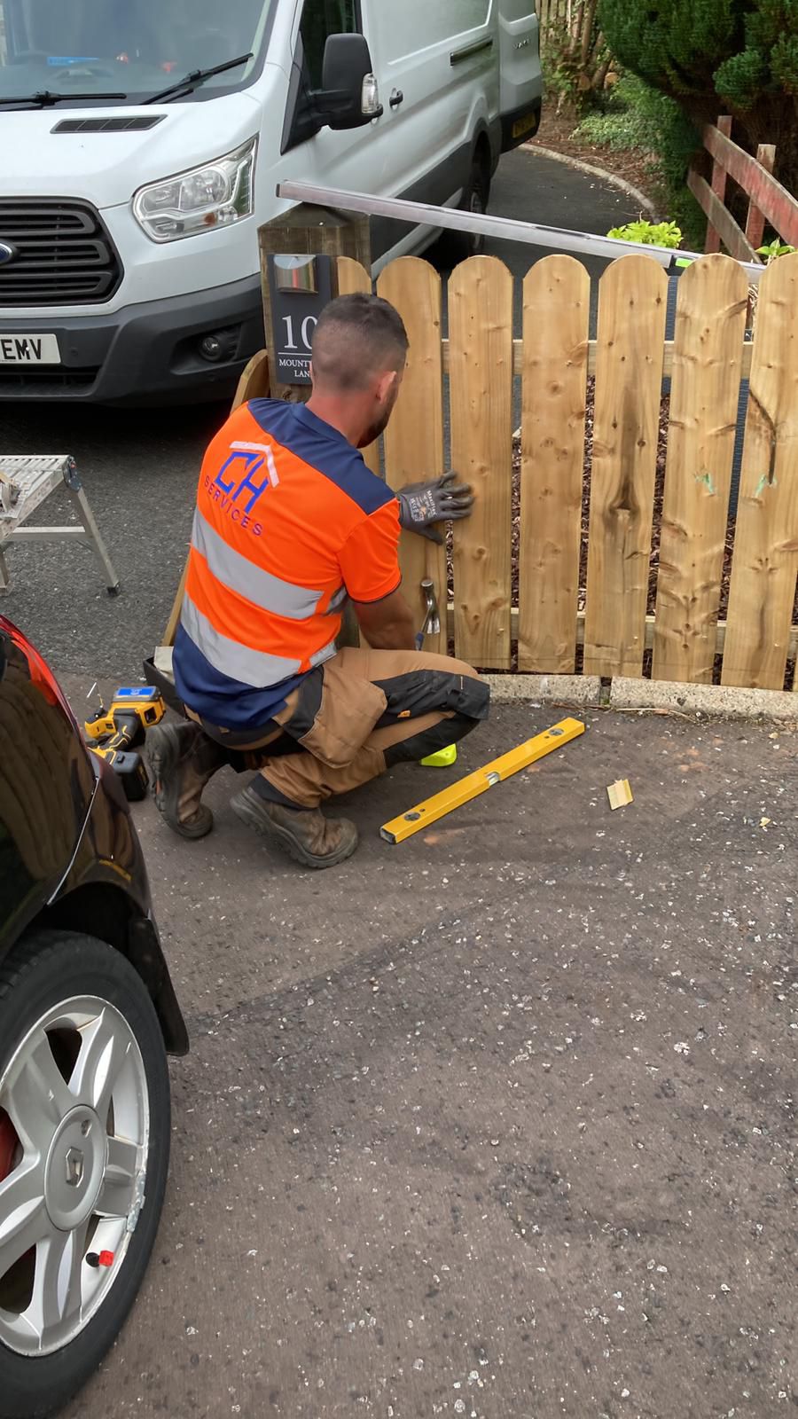 514170623_122219637206176501_1983901494205627816_n fencing installed in Magherafelt
